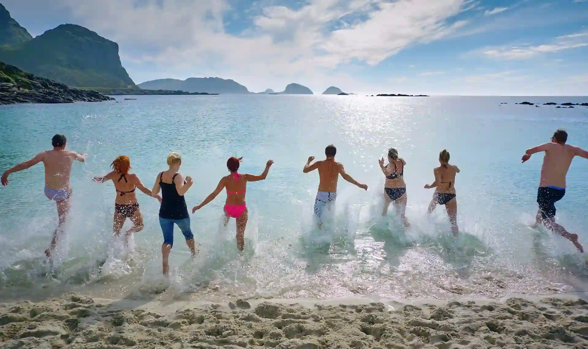 Image of people going to the beach